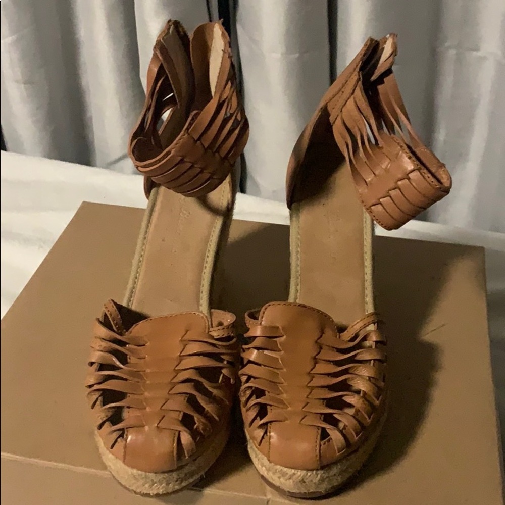 Tommy Bahamas wedges  in size 7. New no box